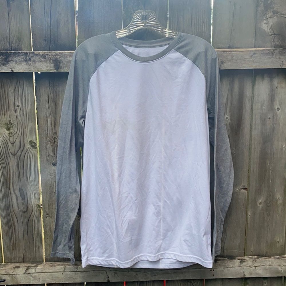George long sleeve tee sz. S